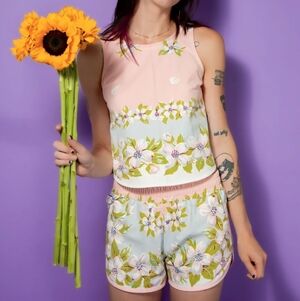 Kitty Badhands Summer Set